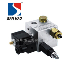 液壓升降平臺(tái)，也能看到升降支撐閥的身影